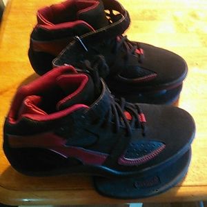 STRENGTH BASKETBALL TRAINING SHOES